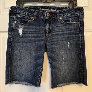 American Eagle Stretch Low Rise Bermuda Shorts Dark Wash Sz 10 Distressed Y2K